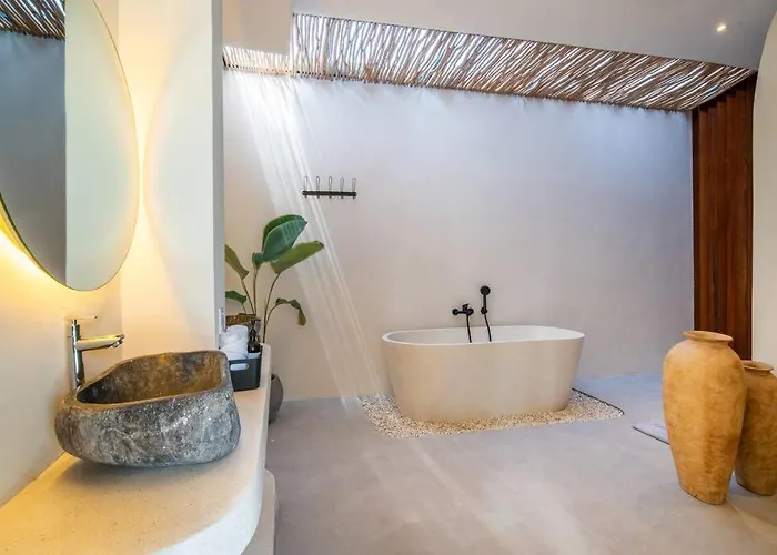 Villa New! Luxury 4br Gebran With Butler