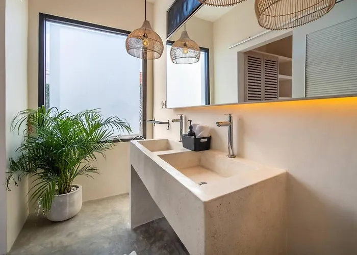 New! Luxury 4br Gebran With Butler *