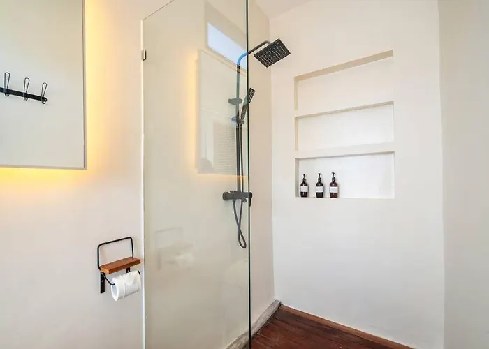 New! Luxury 4br Gebran With Butler Villa Canggu