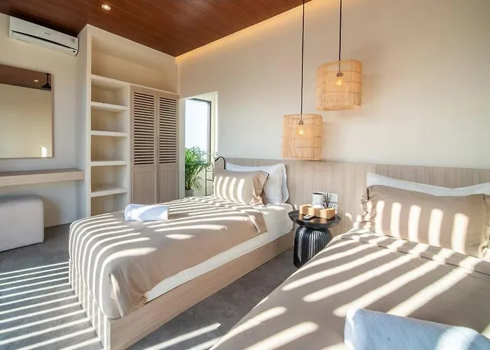 New! Luxury 4br Gebran With Butler Villa