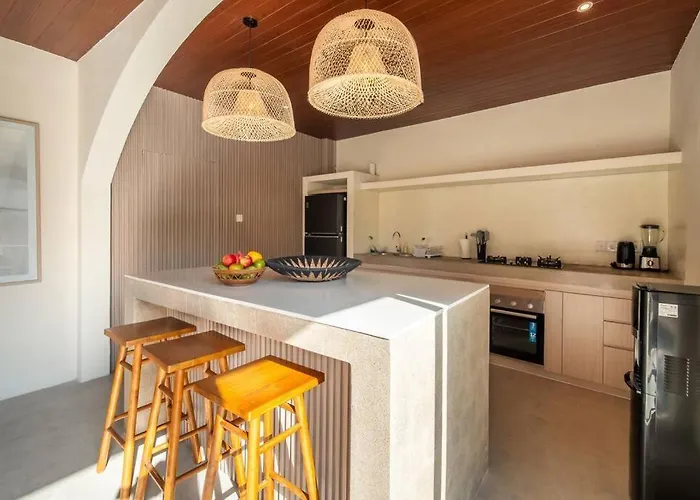 Villa New! Luxury 4br Gebran With Butler