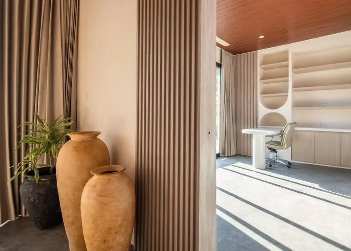 Villa New! Luxury 4br Gebran With Butler